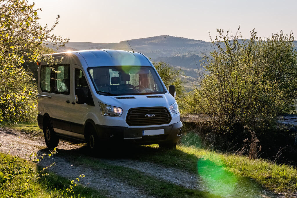 Ford Transit 8+1 minibus for rent in Cluj-Napoca — view 1
