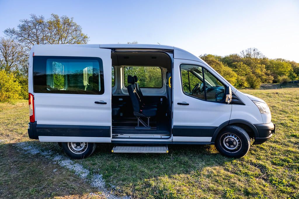 Ford Transit 8+1 minibus for rent in Cluj-Napoca — view 3