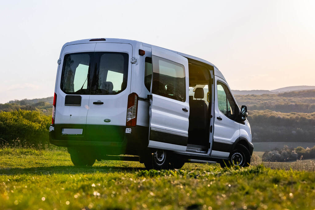 Ford Transit 8+1 minibus for rent in Cluj-Napoca — view 4